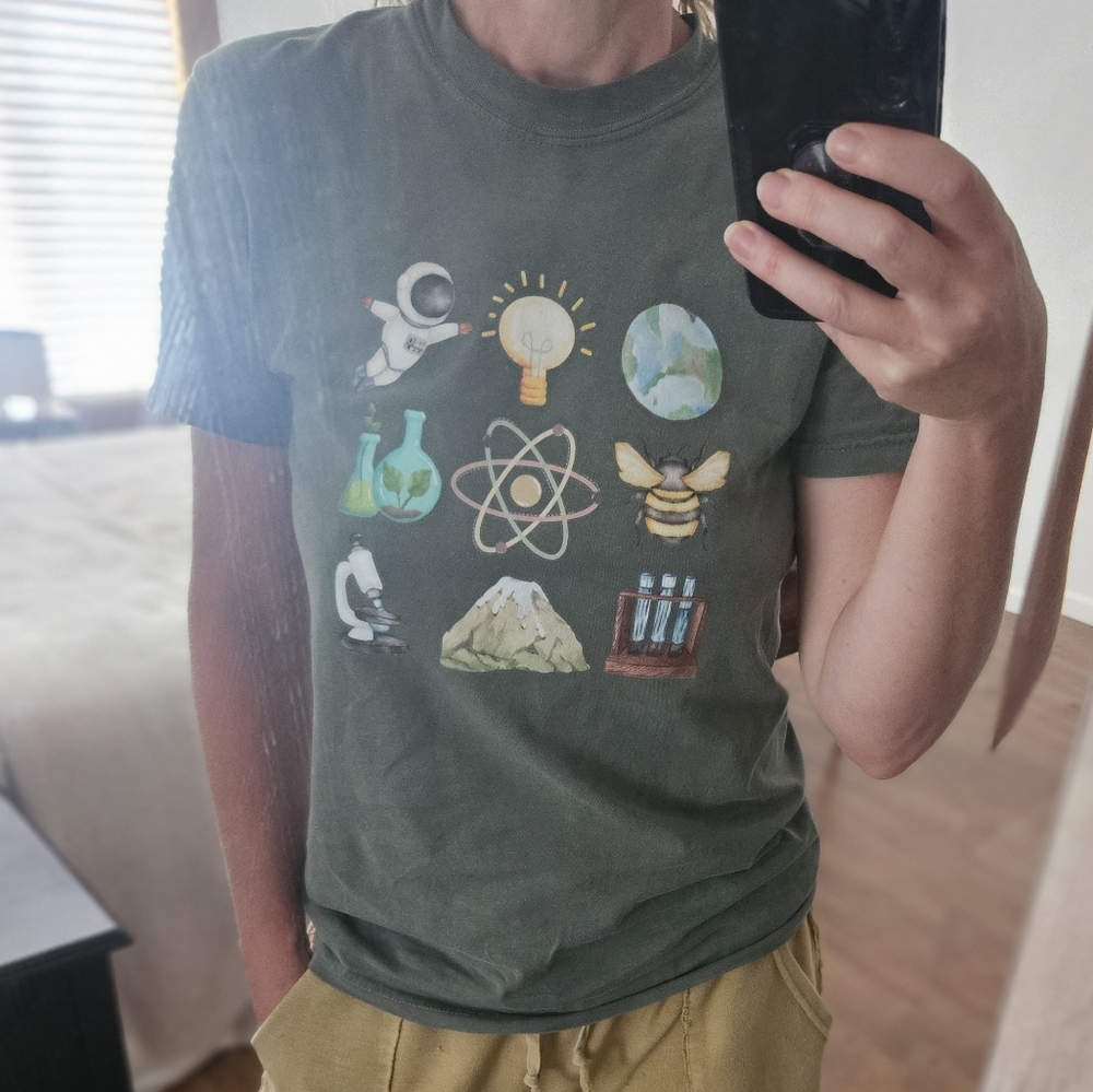 Science T-Shirt, Size Small - Picture 2 of 8